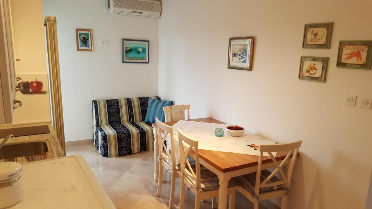 Haus Silvia Apartment Ровин Екстериор снимка